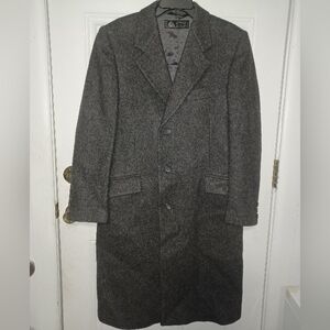 Vintage American Male Full Length 100% New Wool Overcoat Size 40